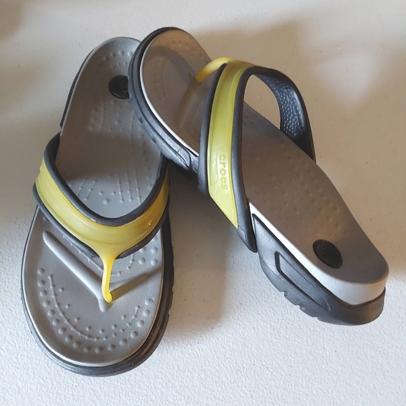 CROCS Other - 𝅺CROCS Unisex Flip Flop Sandal Size Men's 7 Women's 9